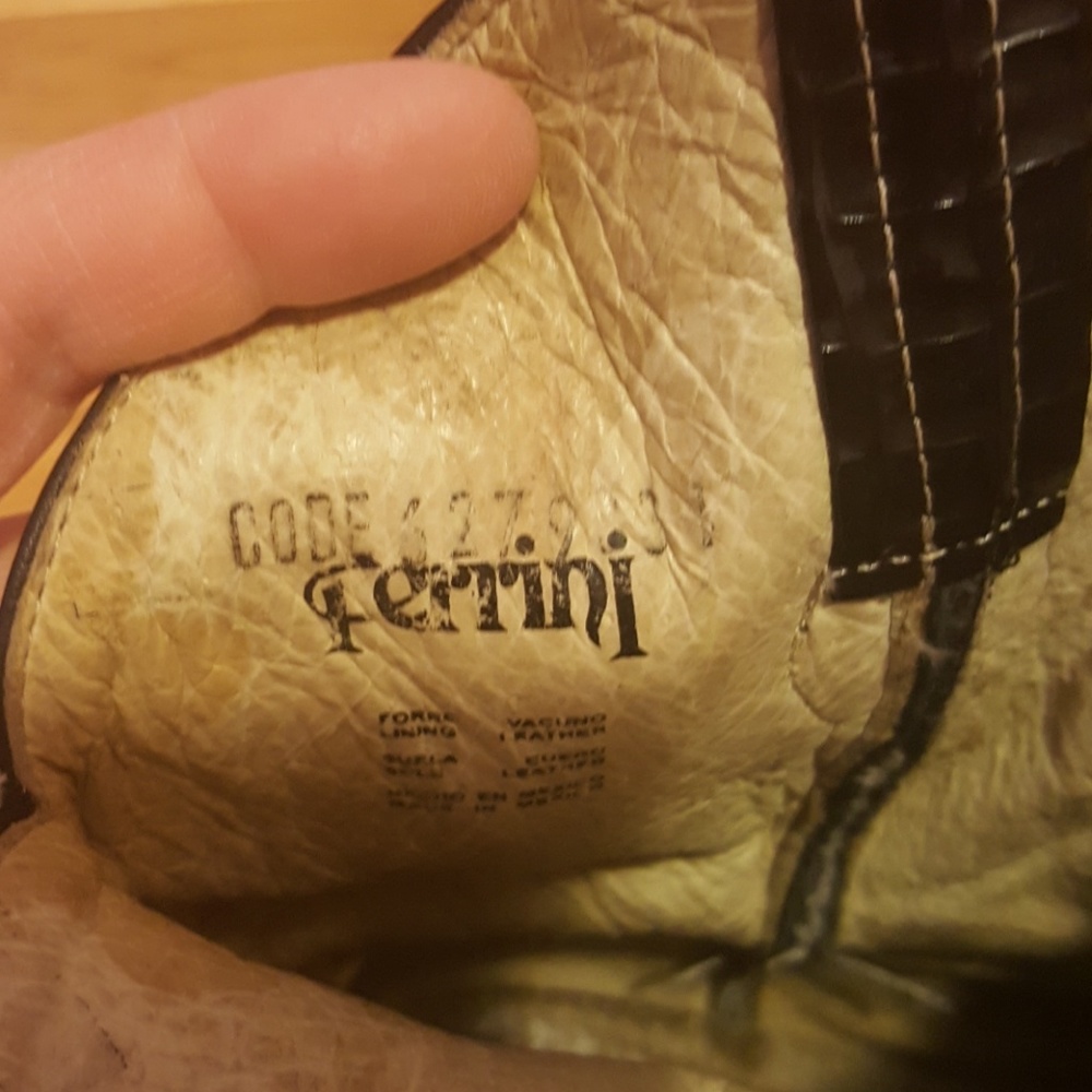 Women's boots